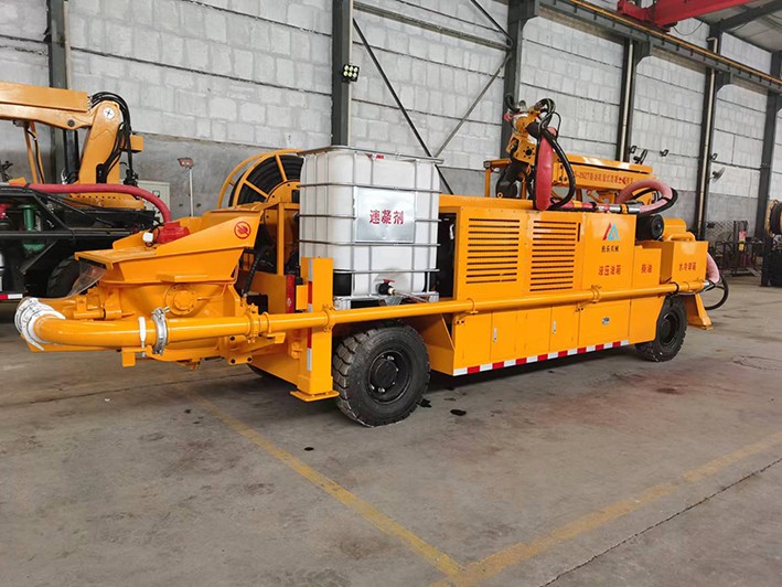 疫情防控不松懈，柴油機礦用混凝土濕式噴射車(chē)正常發(fā)貨！